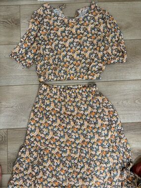 Floral Two-Piece Crop Top & Skirt Set in Mustard & Green